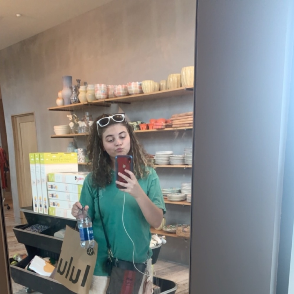 Meet your Posher, Abby